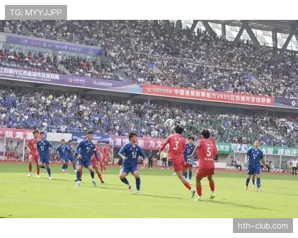 全球知名品牌加码足球市场，最新赞助协议表现亮眼