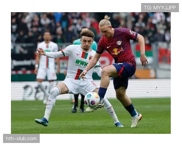 奥格斯堡关键球员近期表现稳健，攻防两端持续提升