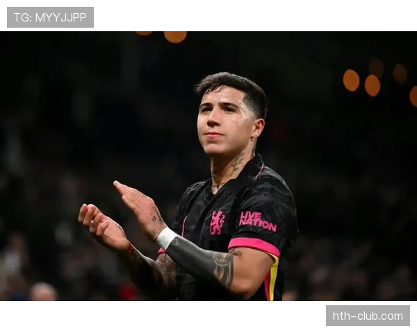 恩佐·费尔南德斯家里冰箱贴全是训练计划，连牛奶保质期都按体脂率标